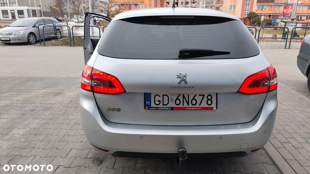 Peugeot 308 1.6 BlueHDi Allure S&S - 9