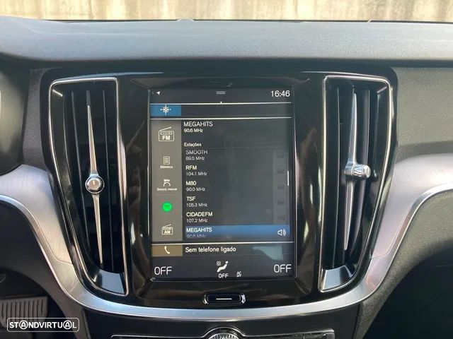 Volvo V60 2.0 D3 Momentum Core Geartronic - 20