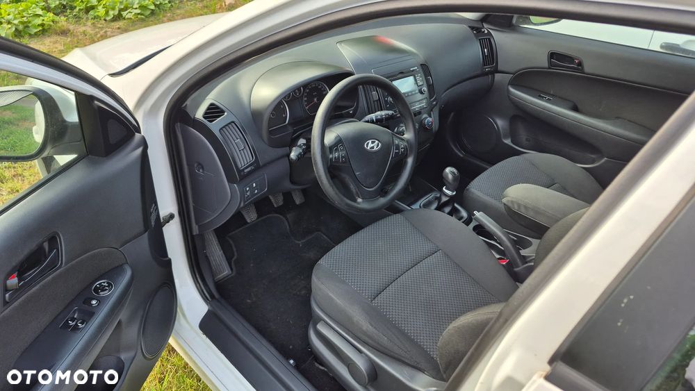 Hyundai i30 1.6 CRDi Style - 11