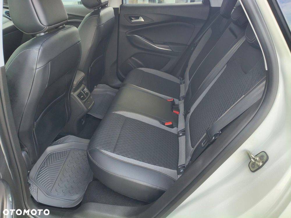 Opel Grandland X - 12