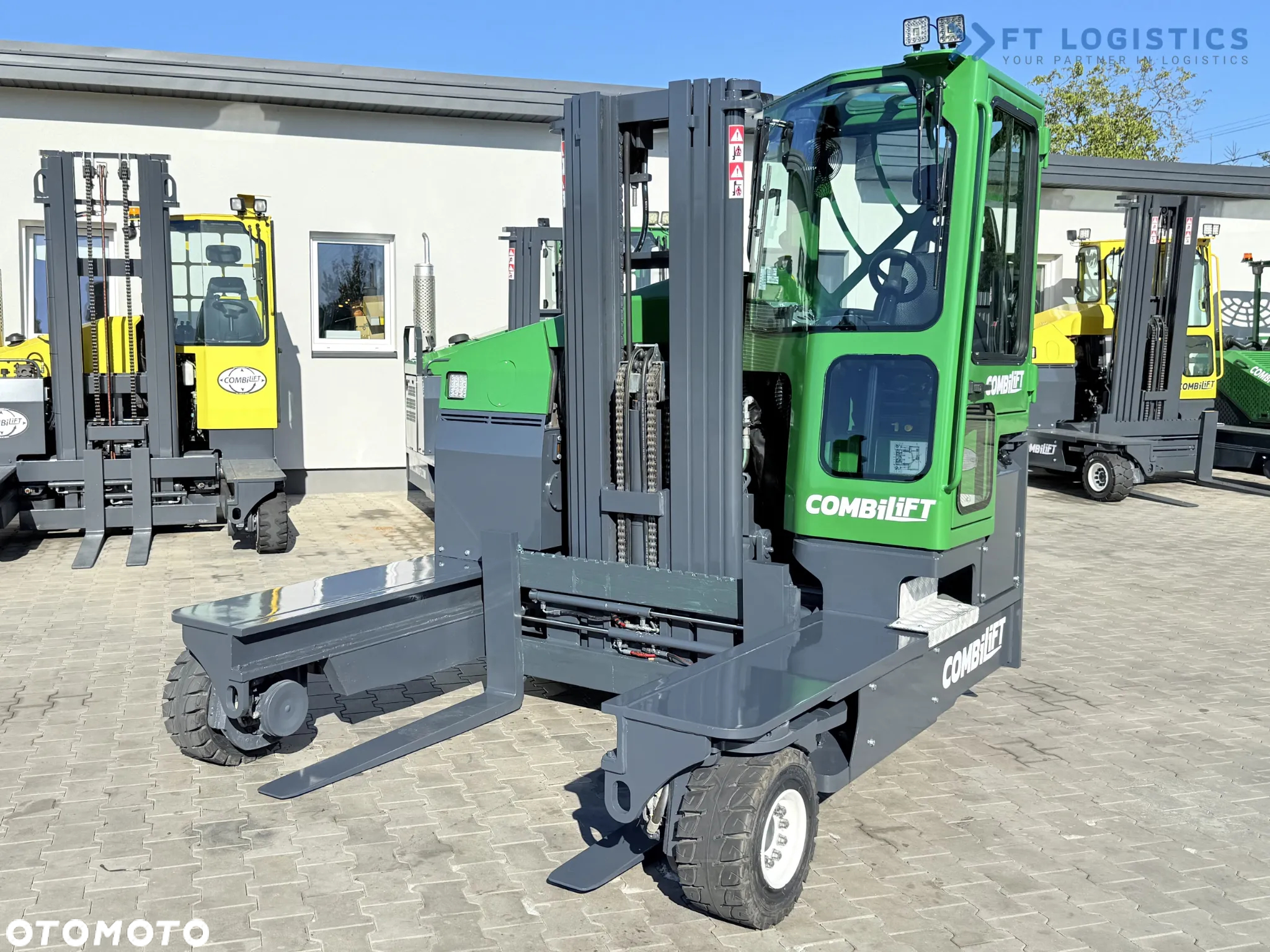 Combilift WÓZEK CZTEROKIERUNKOWY - WIELOKIERUNKOWY C4500 / DIESEL / TRIPLEX 4900MM /JEDYNE 4854 MOTOGODZIN /  POZYCJONER WIDEŁ / PEŁNA KABINA - OGRZEWANIE / STAN IDEALNY / Szeroka oferta wózków czterokierunkowych i bocznych, dopasowanych do różnorodnych potrzeb i zastosowań - 4