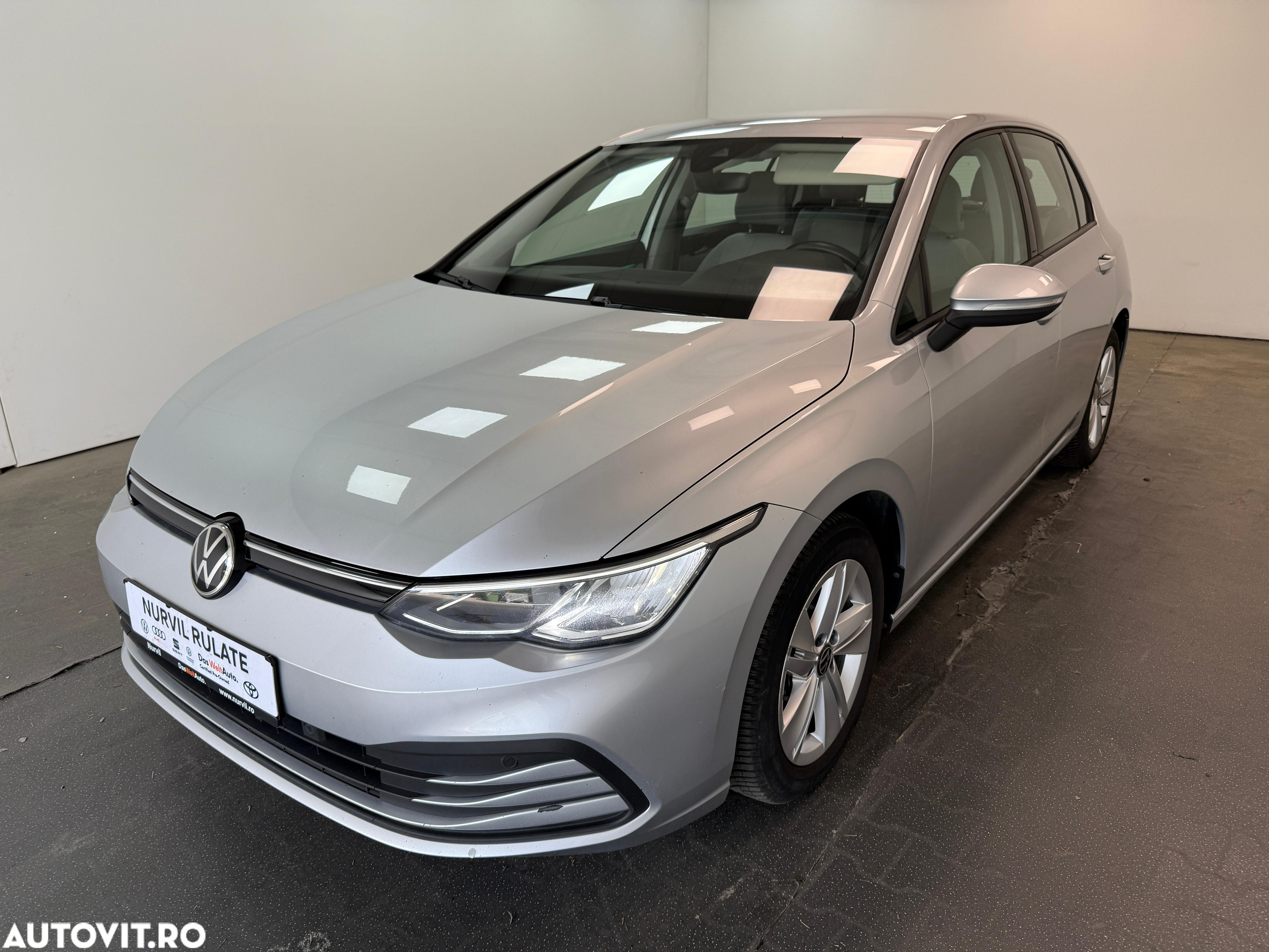 Volkswagen Golf 1.5 eTSI ACT DSG MHEV Life - 8
