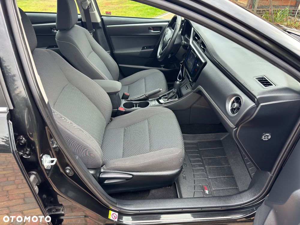 Toyota Corolla - 26