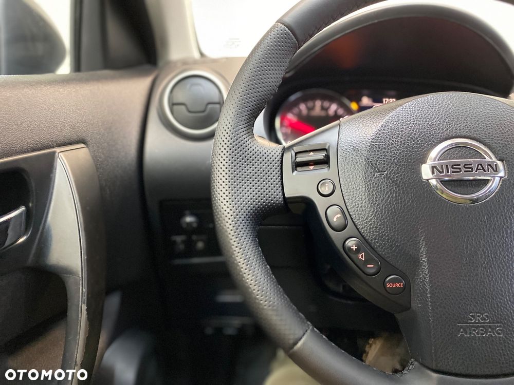 Nissan Qashqai 1.6 Acenta - 19