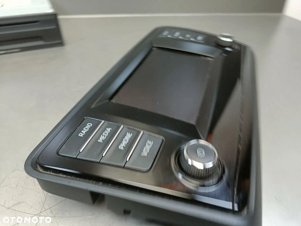 Radio Ekran Skoda Octavia 3 III Czytnik Multimediów Wyświetlacz 5E0919605B 5E0035842A - 3