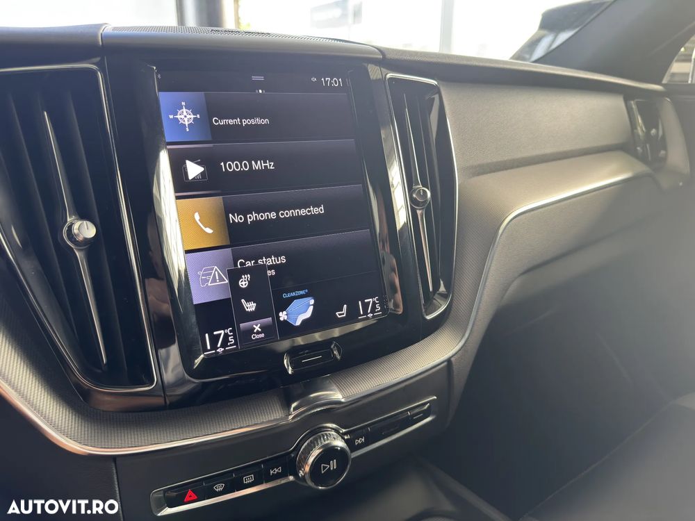Volvo XC 60 B5 MHEV AWD R-Design - 10