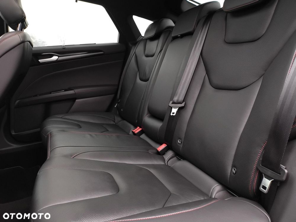 Ford Mondeo 2.0 EcoBlue ST-Line X - 29