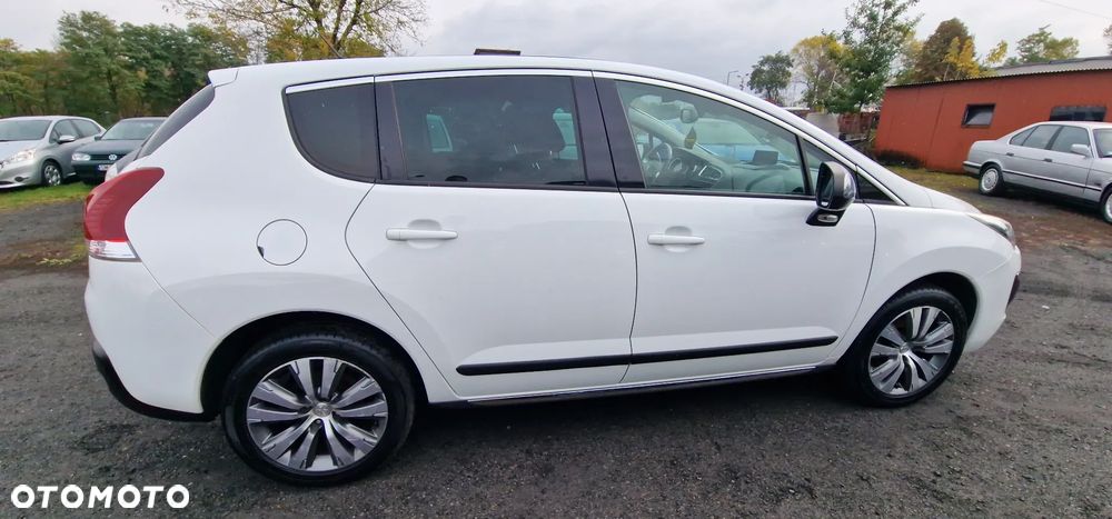 Peugeot 3008 HDi 115 Allure - 5