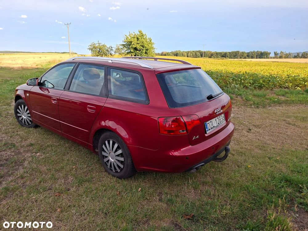 Audi A4 Avant 2.0 TDI DPF - 9
