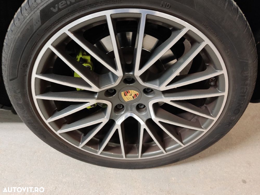 Porsche Cayenne - 10