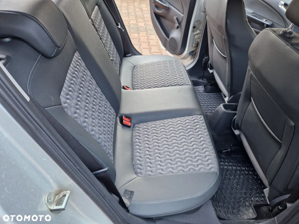 Opel Corsa 1.4 16V Cosmo - 15