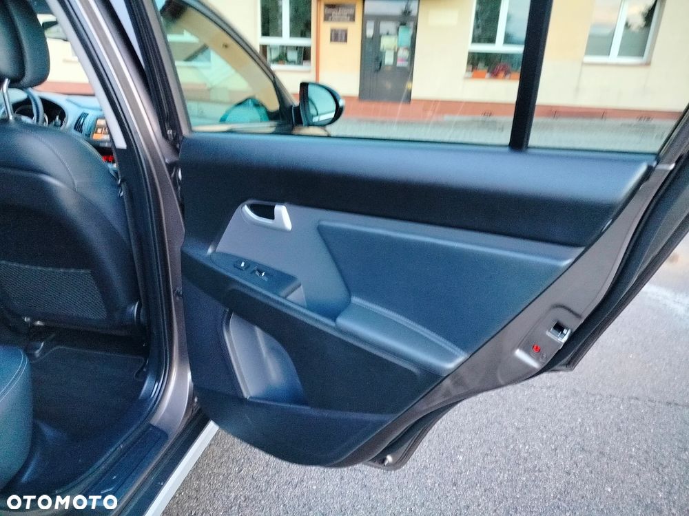 Kia Sportage 1.6 GDI S 2WD - 23