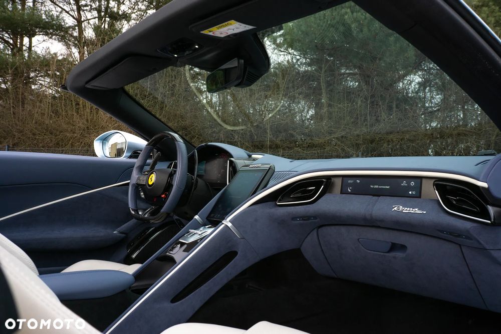 Ferrari Roma Spider - 19