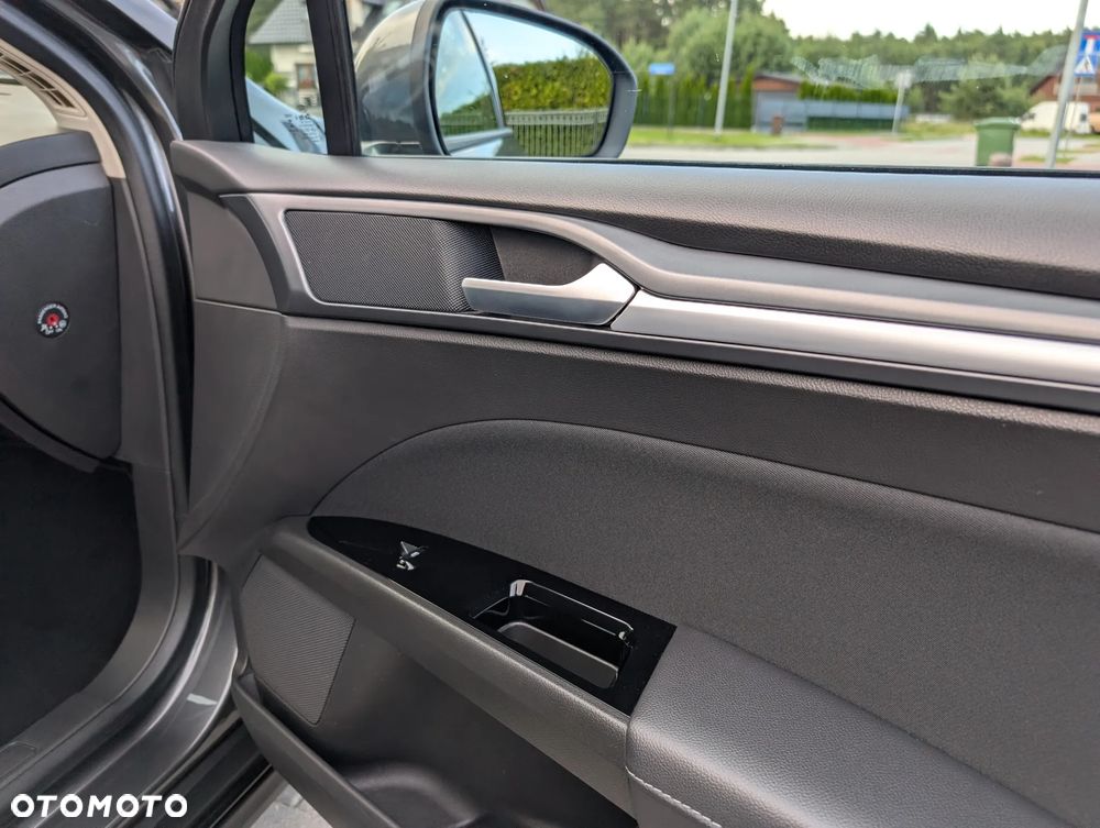 Ford Mondeo - 21
