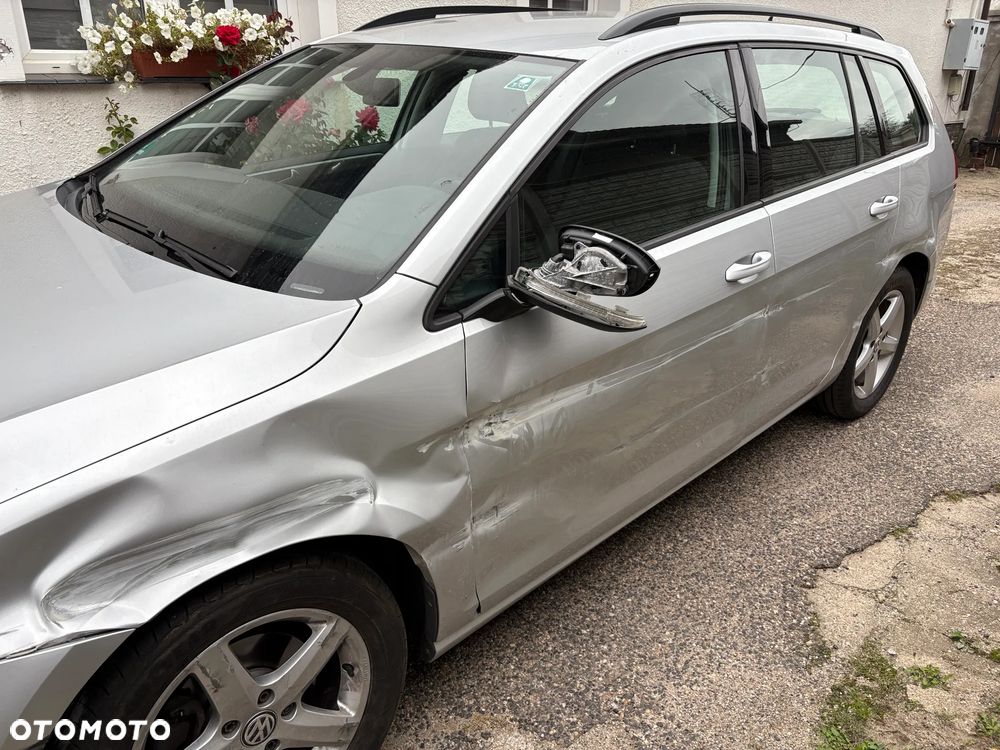 Volkswagen Golf Cabrio 2.0 TDI BlueMotion Technology - 4