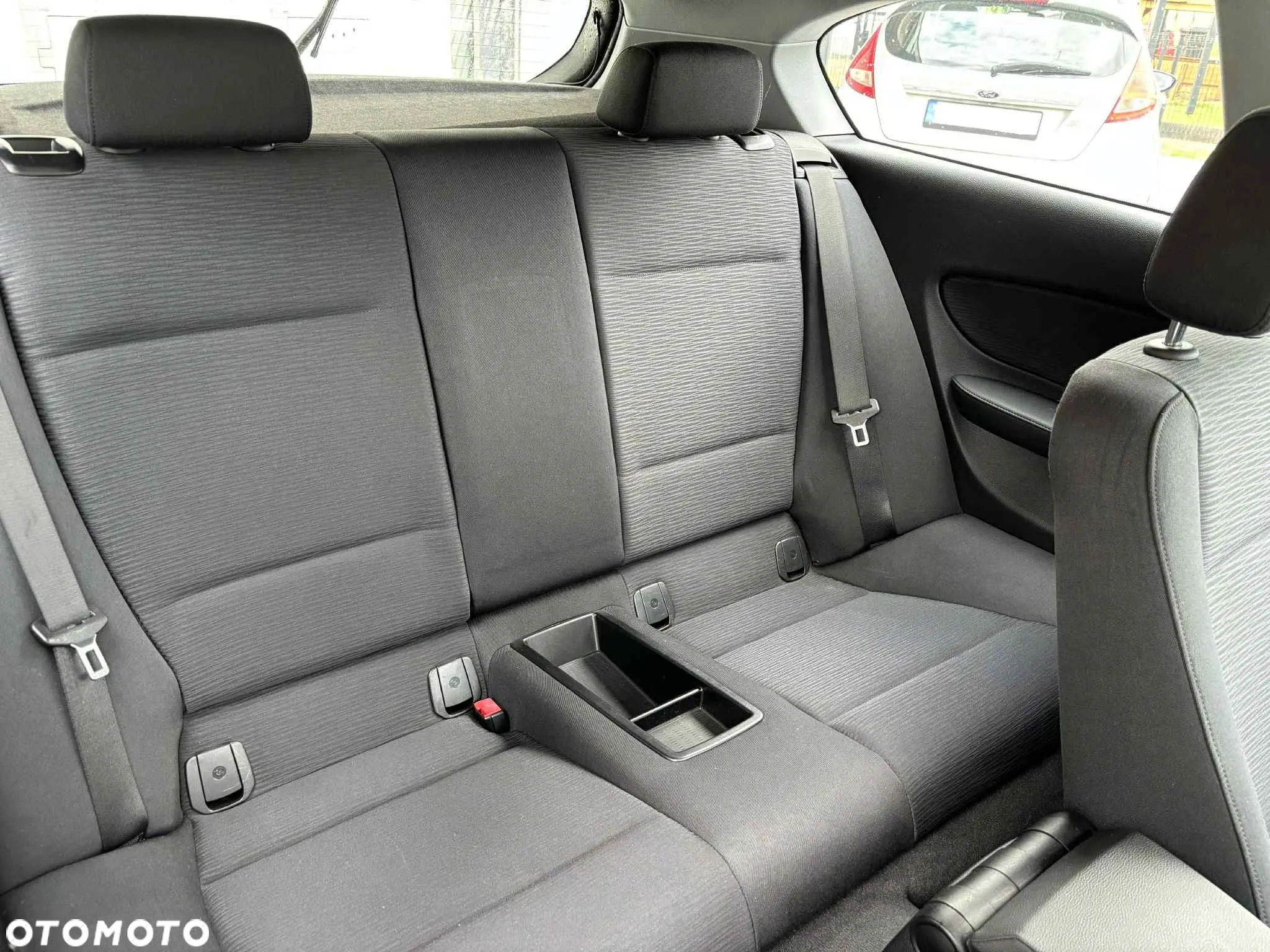 BMW Seria 1 116i - 8