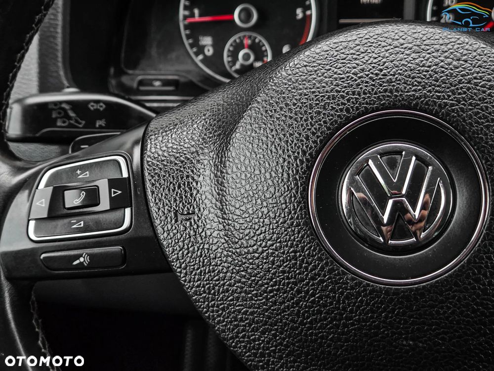 Volkswagen Multivan - 24