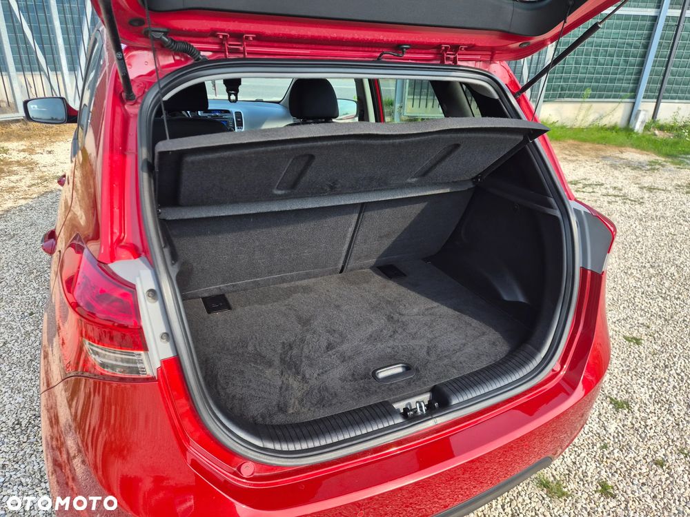 Hyundai ix20 1.6 CRDi Comfort - 12