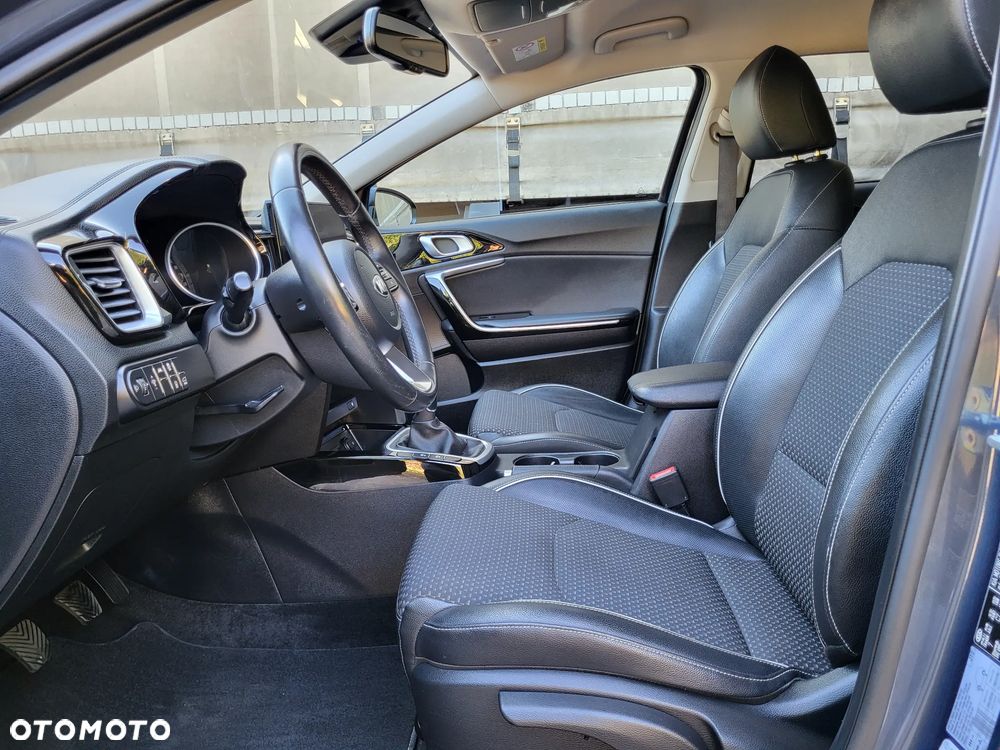 Kia Ceed - 17
