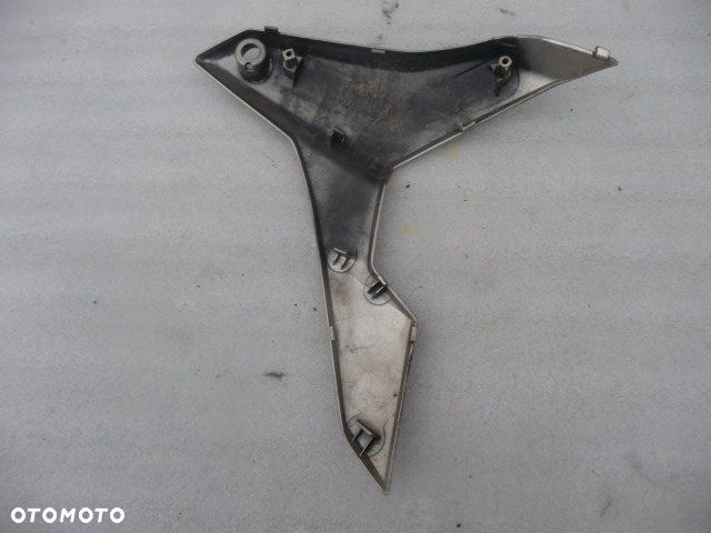 SUZUKI GSR 750 GSR750 OSŁONA OWIEWKA BOK BOCZNA - 2