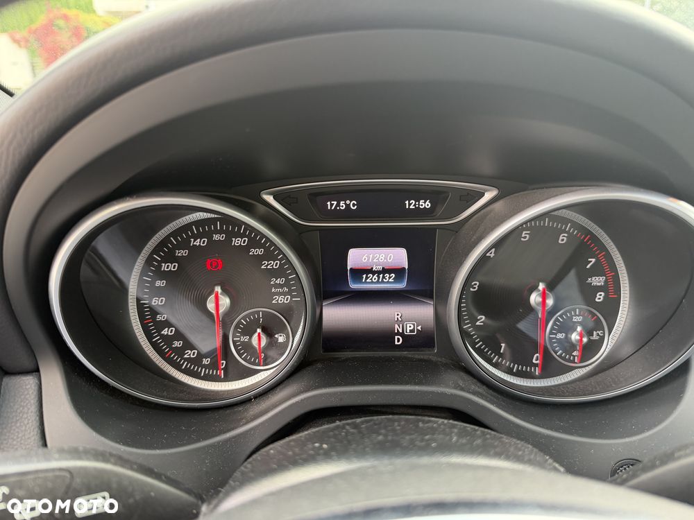 Mercedes-Benz CLA - 10