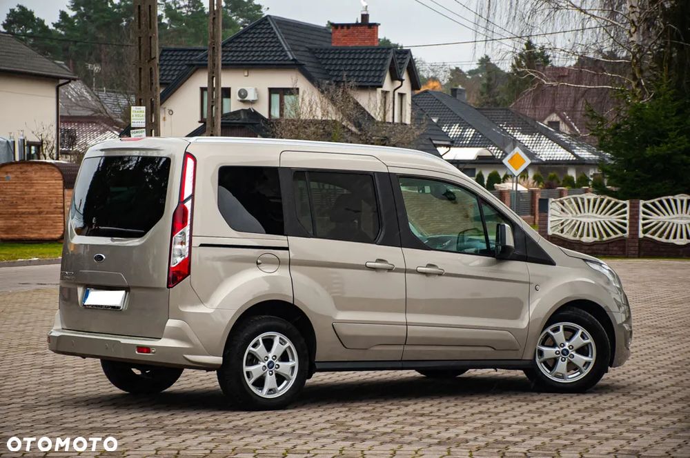 Ford Tourneo Connect 1.6 TDCi Start-Stop Titanium - 19