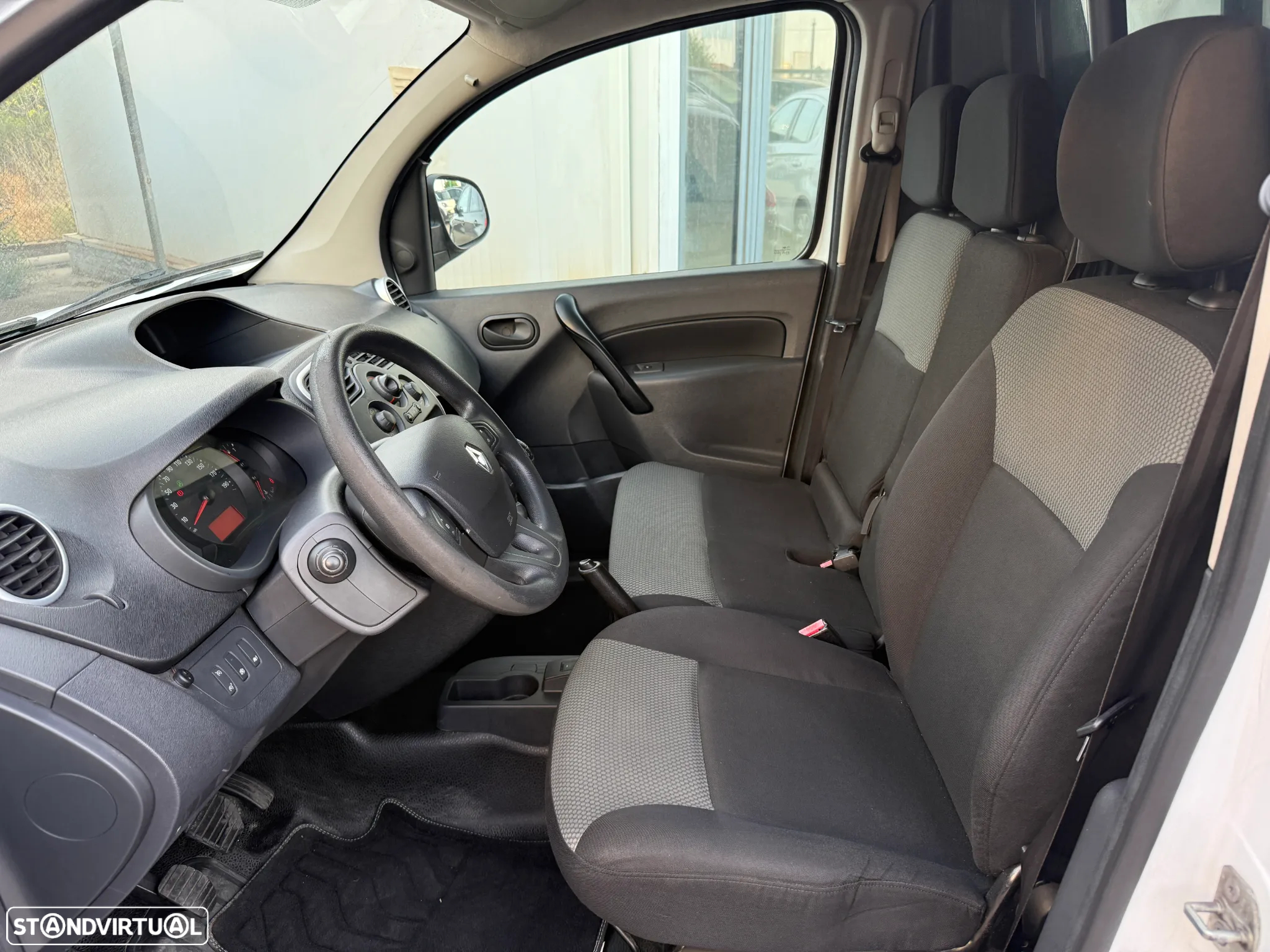 Renault 1.5 DCI 75HP ENERGY S/S BUSINESS 3L - 18