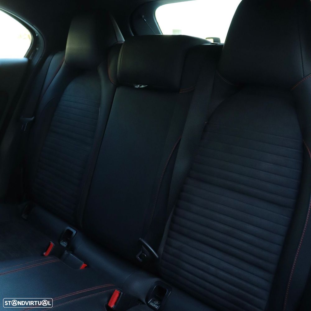 Mercedes-Benz A 200 CDI AMG Line - 25