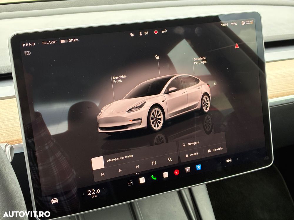 Tesla Model 3 - 14