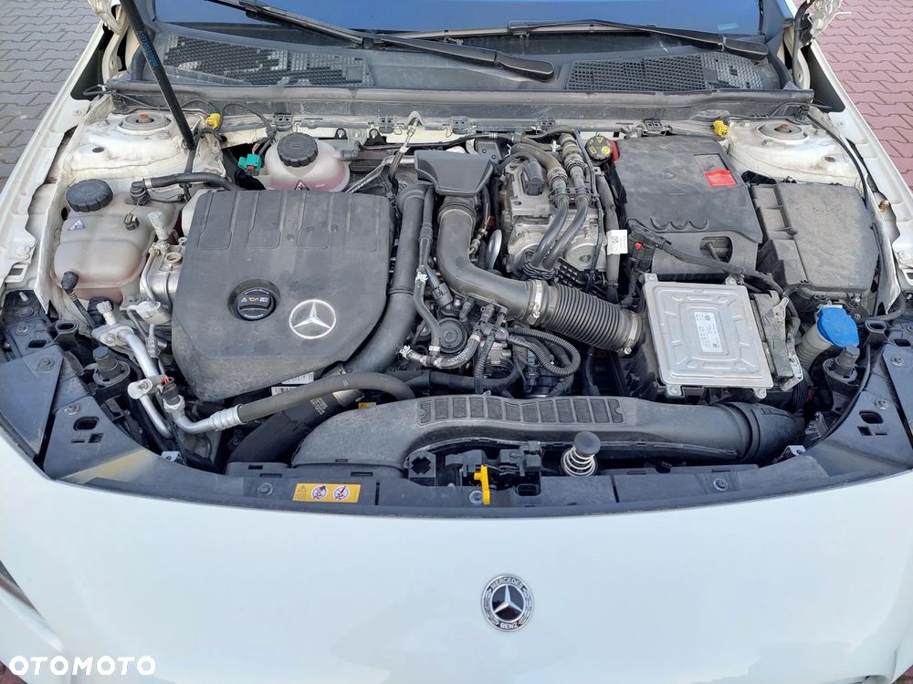 Mercedes-Benz Klasa A 250 E AMG Line 8G-DCT - 8