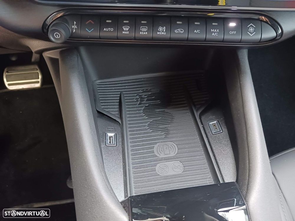 Alfa Romeo Junior 1.2 Speciale eDCT6 - 20