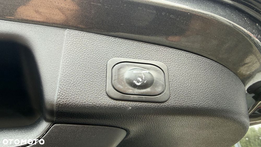 Ford Focus 2.0 EcoBlue STart-Stopp-System TITANIUM - 22