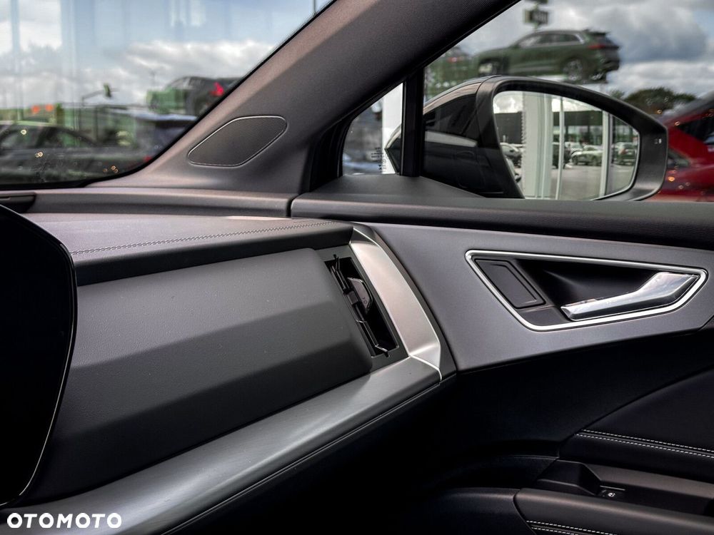 Audi Q4 e-tron - 40