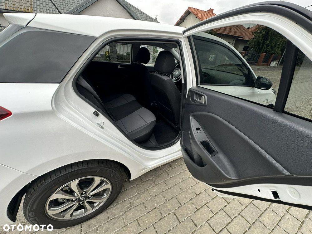 Hyundai i20 - 14