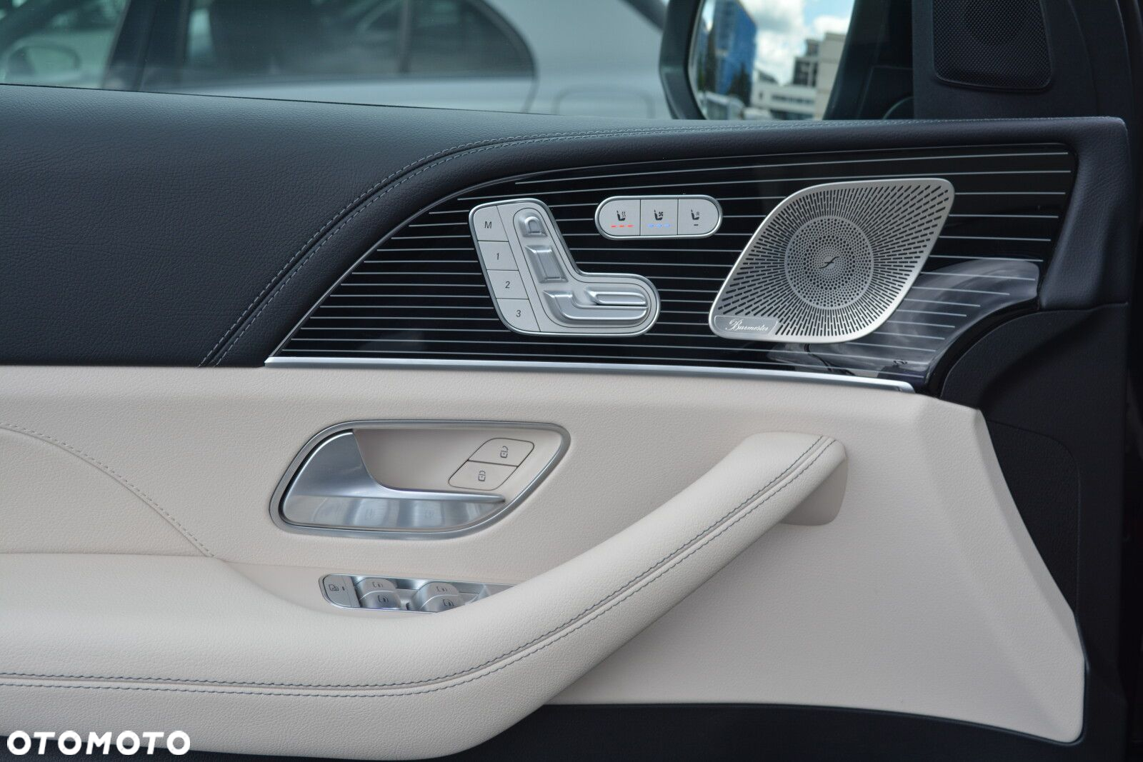 Mercedes-Benz GLE - 15