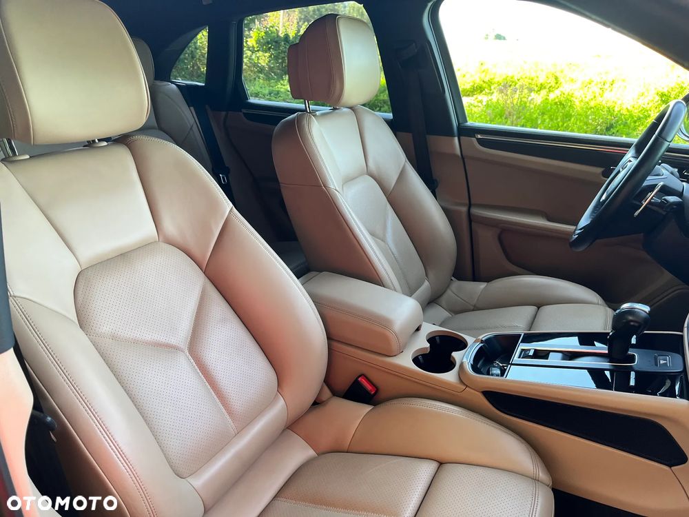 Porsche Macan Standard - 23