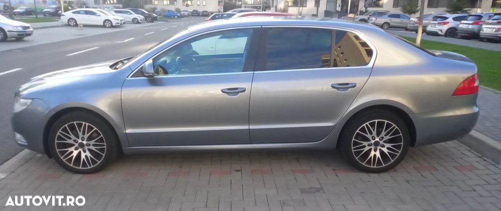 Skoda Superb 1.8 TSI Ambition DSG - 2