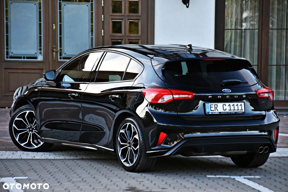 Ford Focus 1.0 EcoBoost STart-Stopp-System ST-LINE X - 17