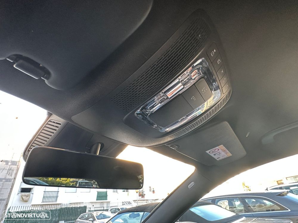 Mercedes-Benz GLA 250 e Style - 24