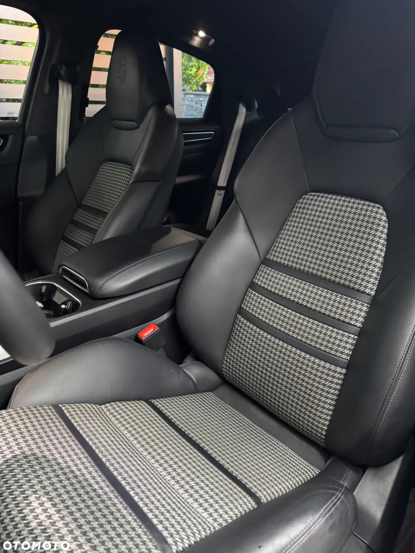 Porsche Cayenne Coupe Turbo - 15