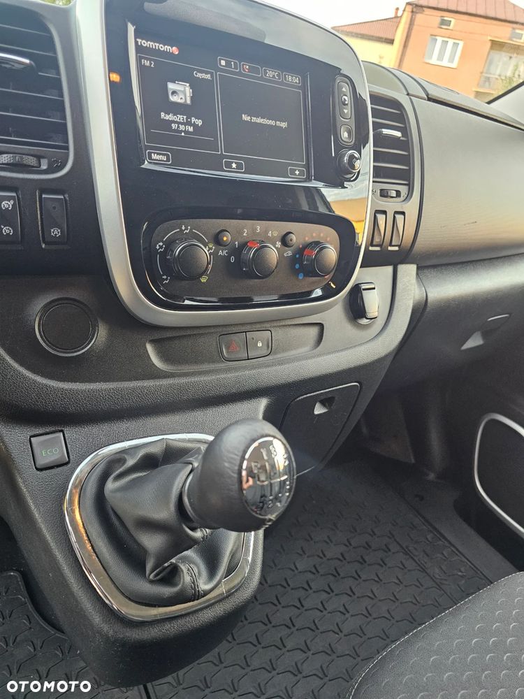 Opel Vivaro - 11