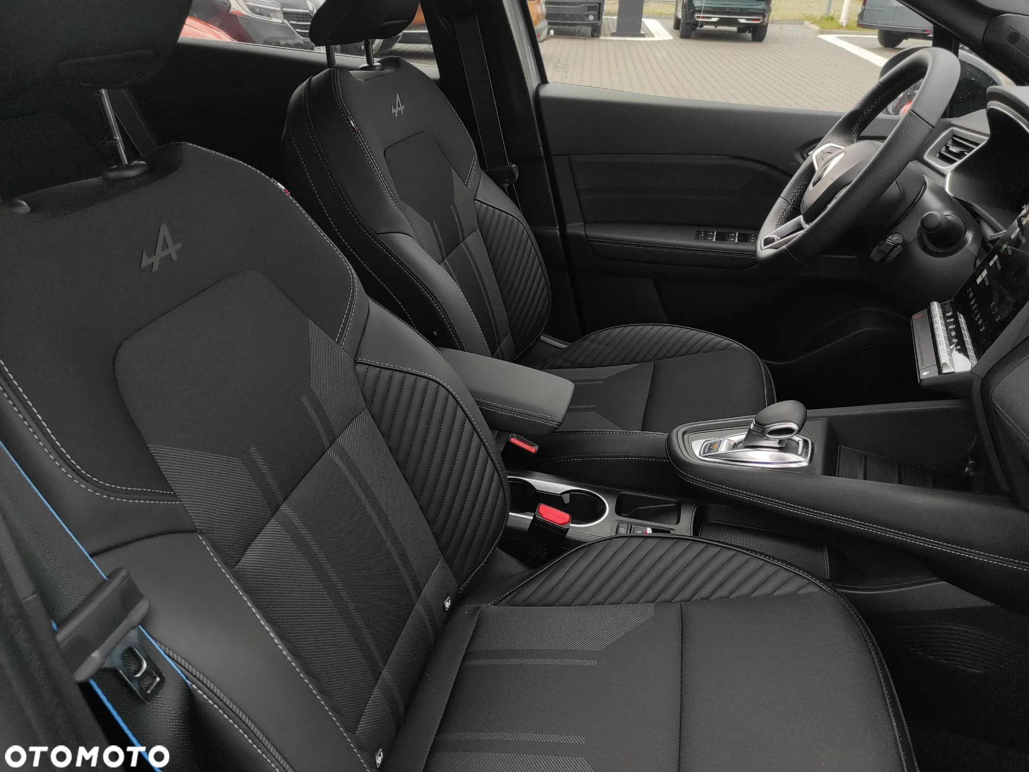 Renault Captur - 26
