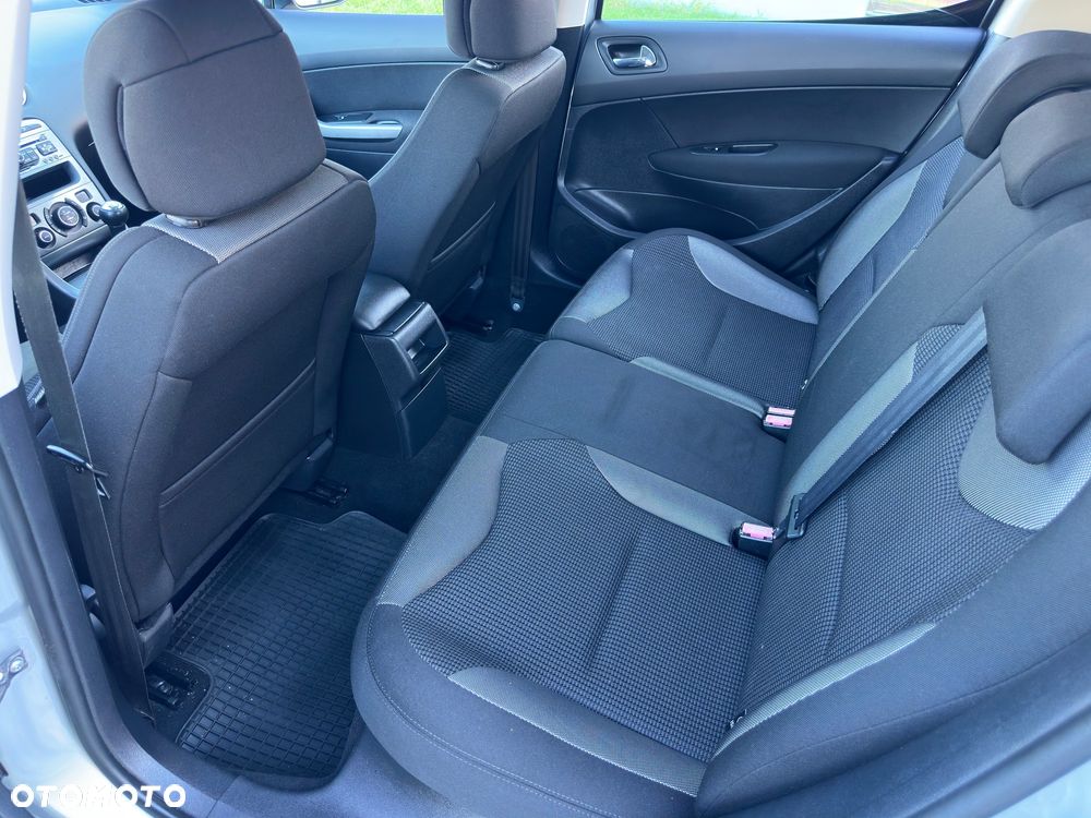 Peugeot 308 120 VTi Style - 23