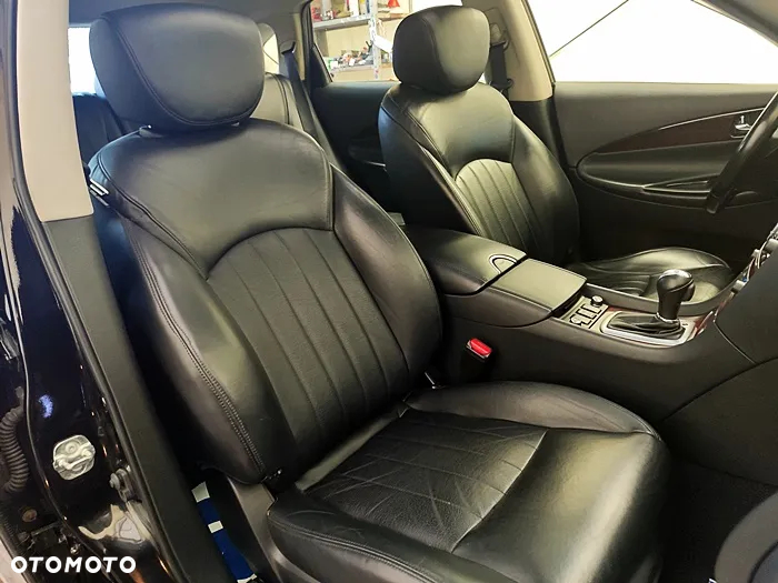Infiniti Q50 - 40