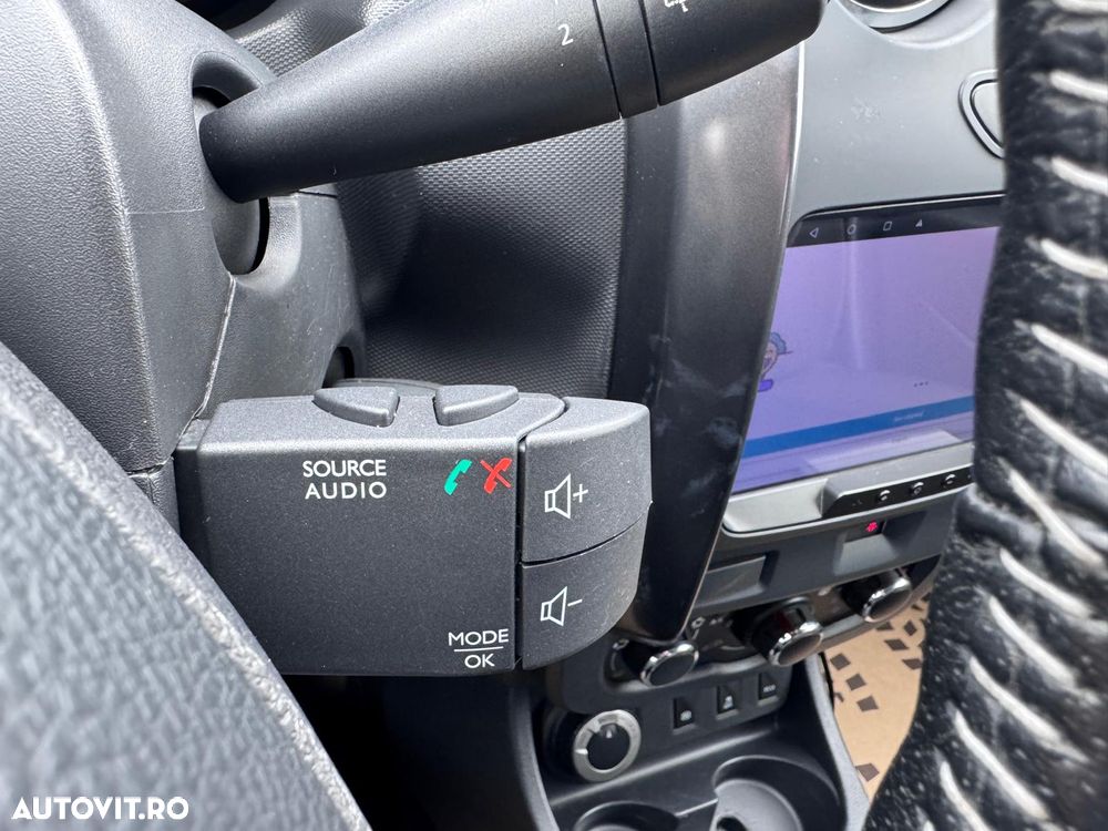 Dacia Duster 1.6 4x4 Laureate - 20