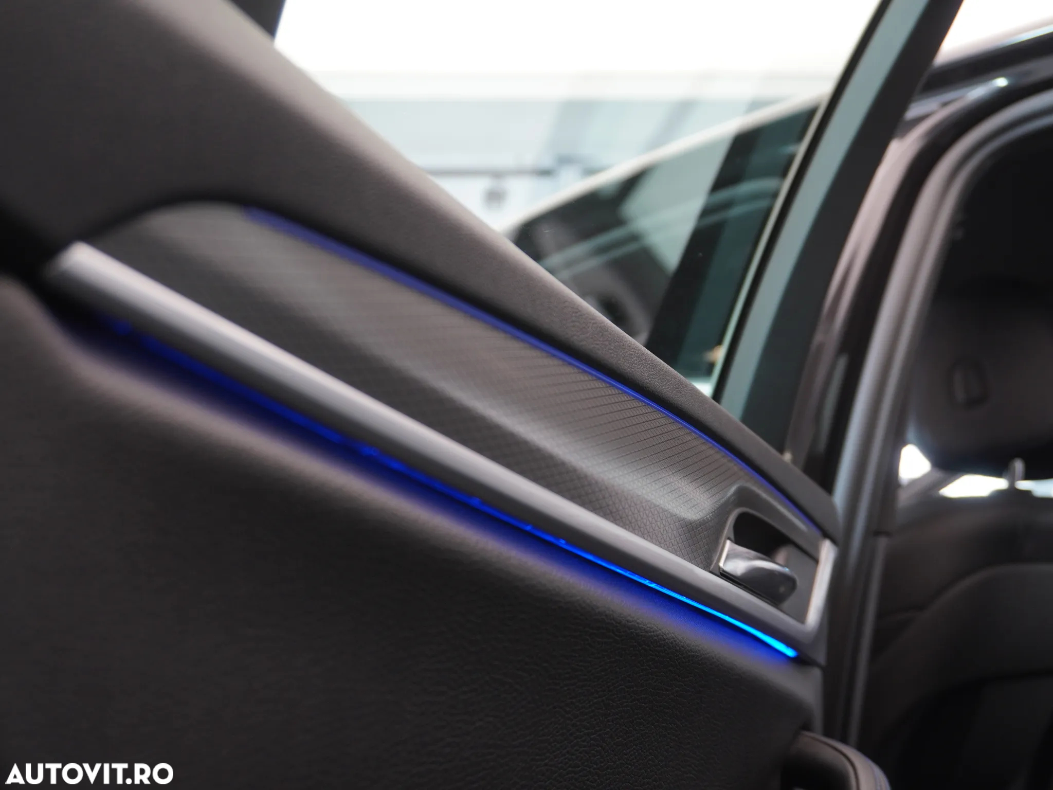 BMW Seria 5 530e - 27