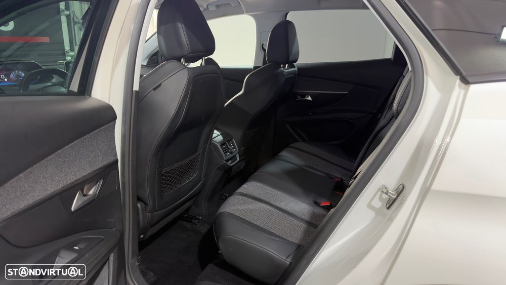 Peugeot 3008 1.2 PureTech Allure J18 - 13