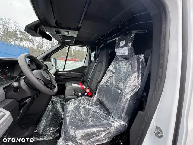 Nissan Interstar - 8