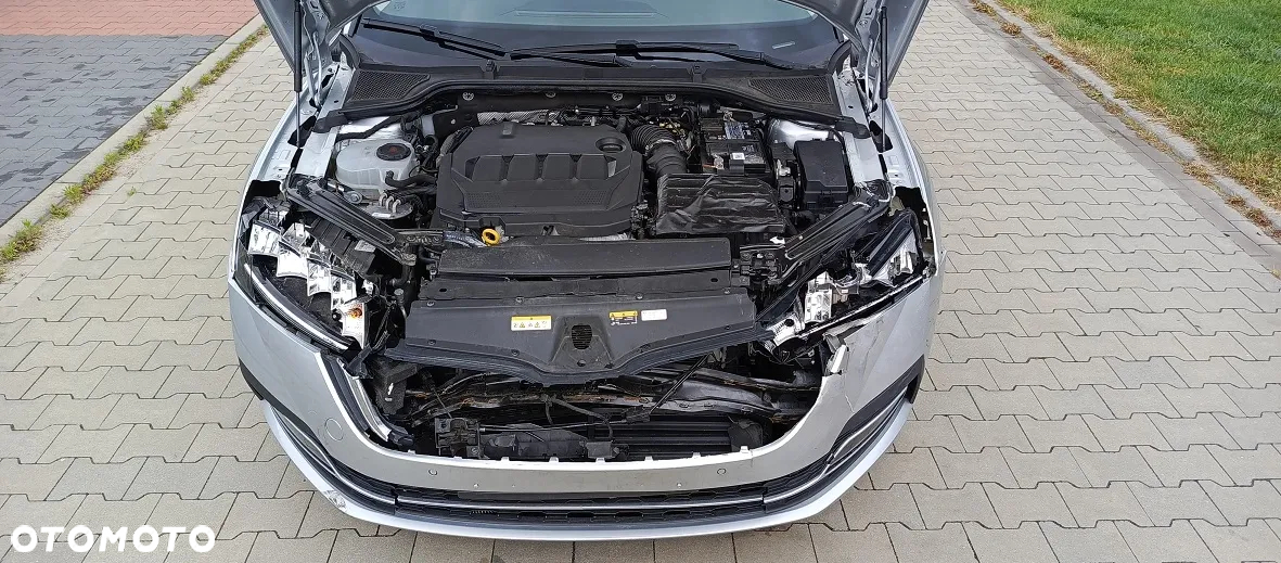 Skoda Octavia Combi 2.0 TDI DSG Exclusive Plus - 9