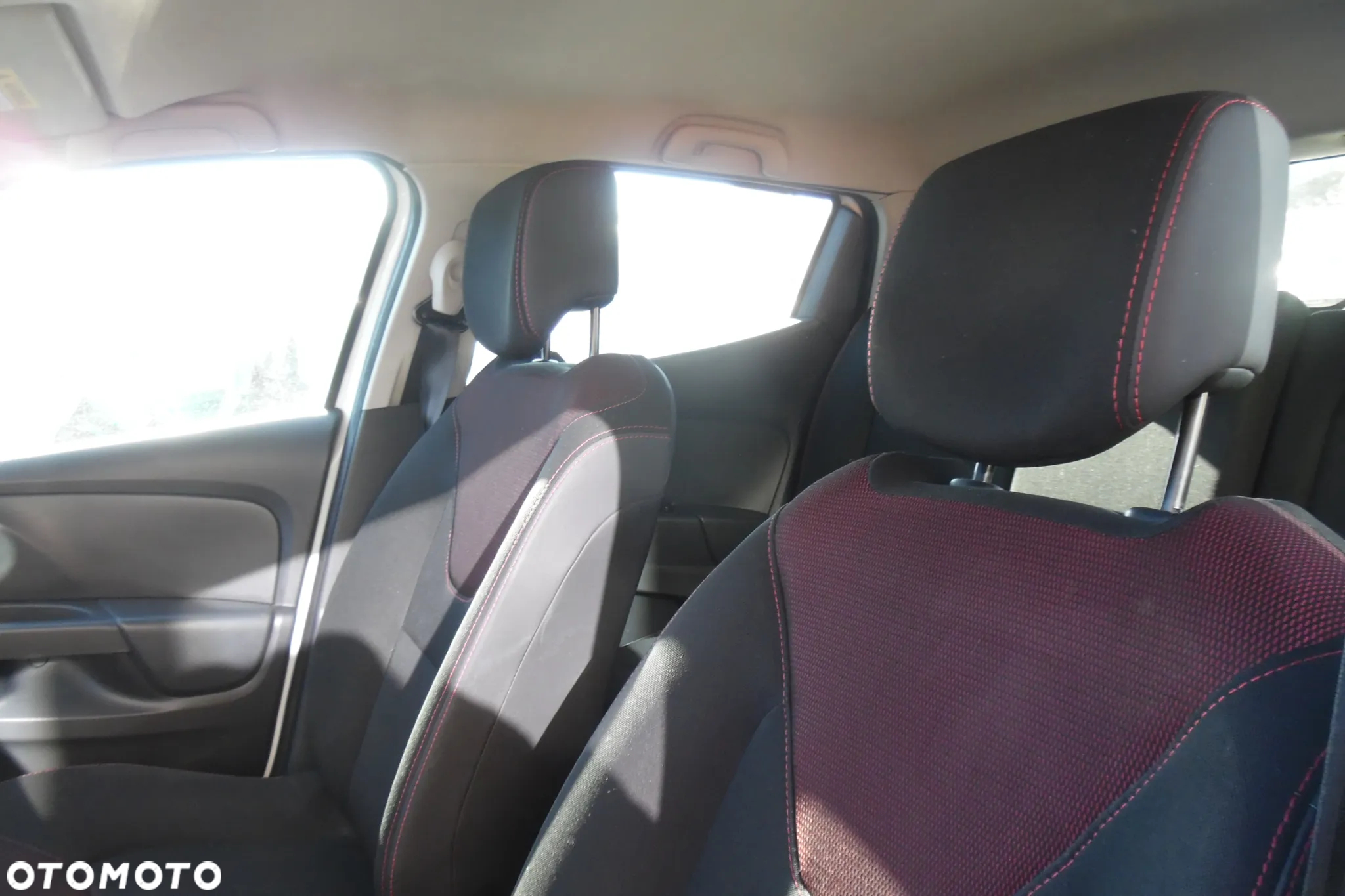 Renault Clio 1.5 dCi Alize - 8